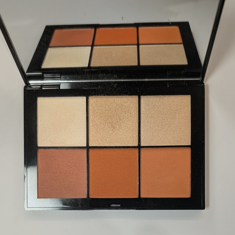 Matte and Shimmer Makeup Palette